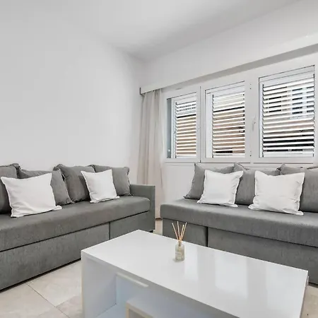 Alma ,6 Paxs ,wifi , Playa Canteras, Ocio Lägenhet